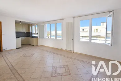 Apartment in Issy-les-Moulineaux (92130)