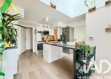 Triplex in Bois-Colombes (92270)