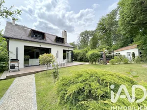 Maison à Bois-le-Roi (77590)