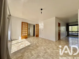 Appartement à Le Coudray-Montceaux (91830)