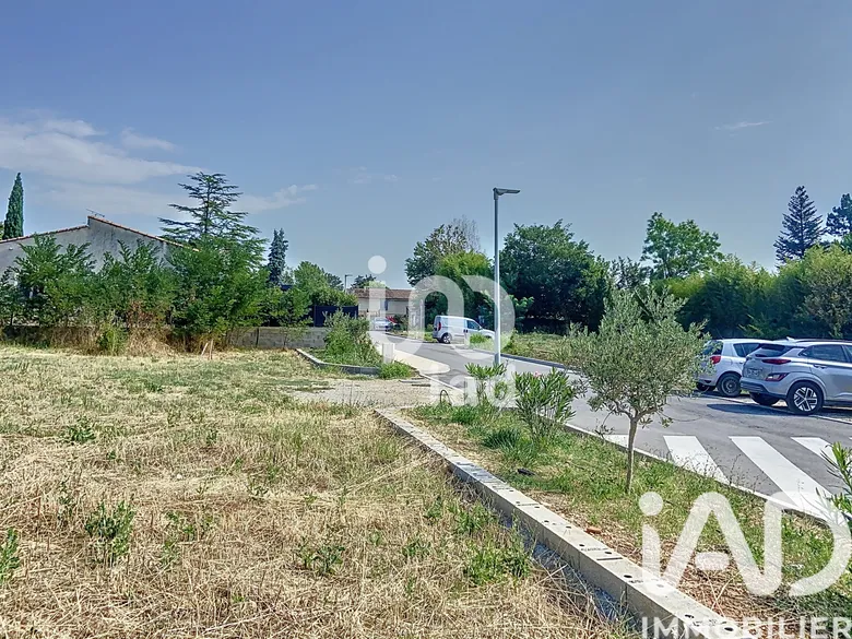 Terrain à bâtir à Volx (04130) · 100 000 €