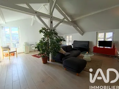 Apartment in Combs-la-Ville (77380)