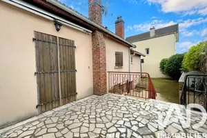 Detached house in Villeneuve-le-Roi (94290)