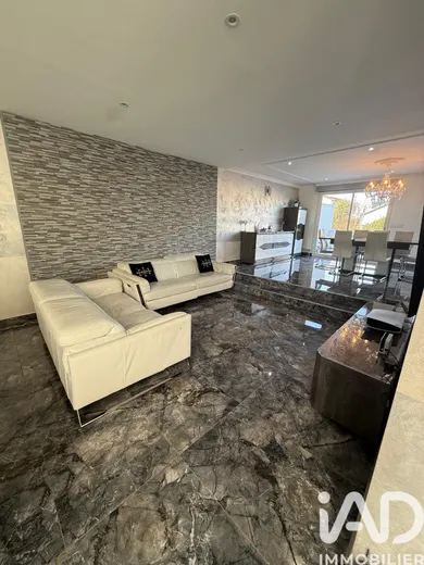 Detached house in Drancy (93700)