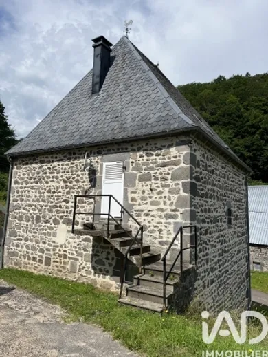 Maison traditionnelle à Rochefort-Montagne (63210)