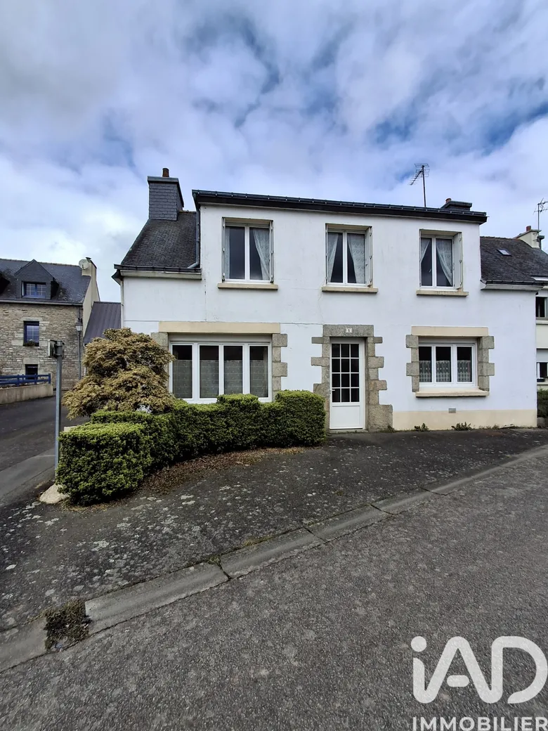 Maison 4 pièces 100 m² · à Querrien · 100 m² · 107 000 €