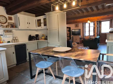 Maison de campagne à Saint-Léger-Vauban (89630)