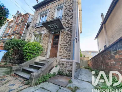 Maison traditionnelle à Bondy (93140)