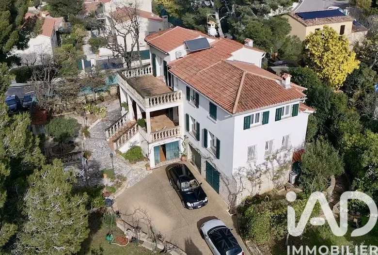 Maison 8 pièces 198 m² · à Six-Fours-les-Plages · 198 m² · 1 375 000 €