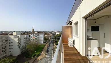 Apartment in Bordeaux (33200)