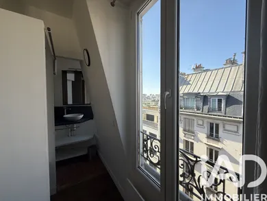 Apartment in Paris (75017)