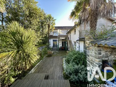 Immeuble à Pau (64000)