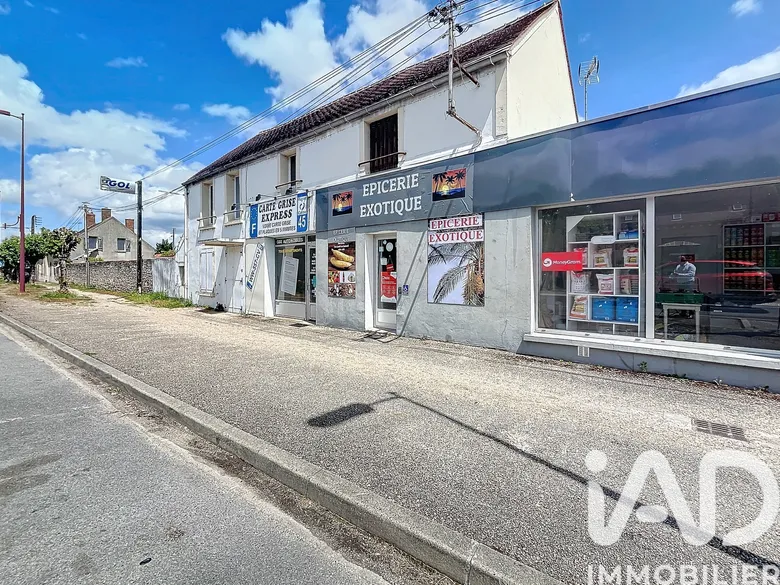 Immeuble 2 pièces 180 m² · à Dordives · 180 m² · 269 000 €