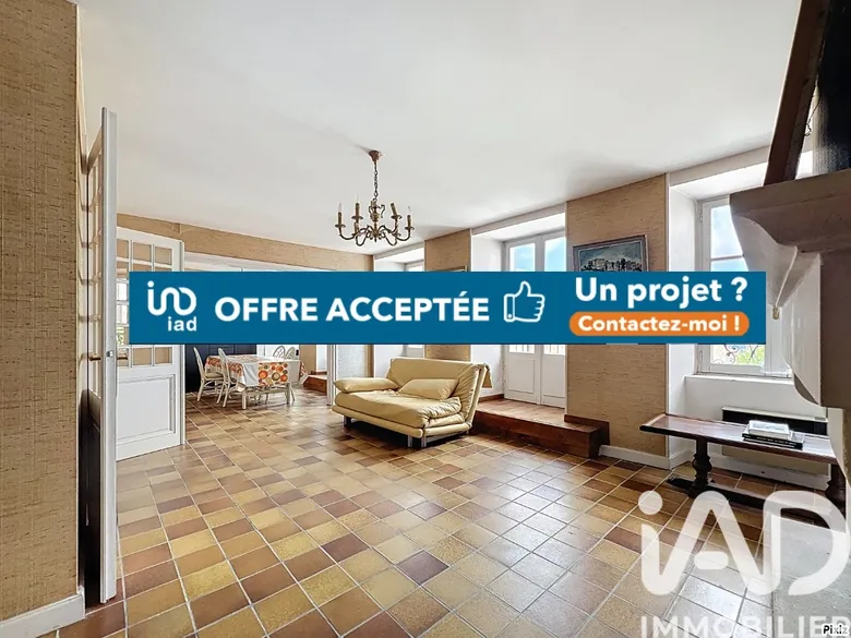 Immeuble 4 pièces 228 m² · à Pradelles · 228 m² · 179 000 €