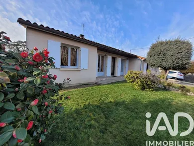 Detached house in Le Tallud (79200)