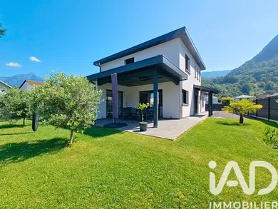 Maison à CLUSES (74300)