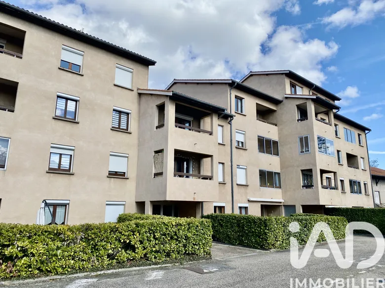 Appartement 6 pièces 105 m² · à Saint-Galmier · 105 m² · 174 000 €