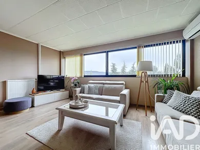 Apartment in APT (84400)