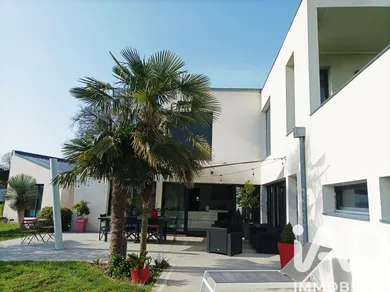 Maison d'architecte à Varzay (17460)