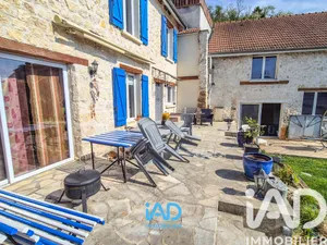 House in Bennecourt (78270)