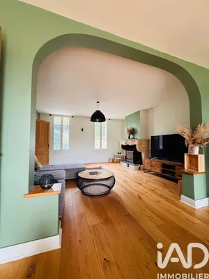 Maison de ville à Montagne (33570)