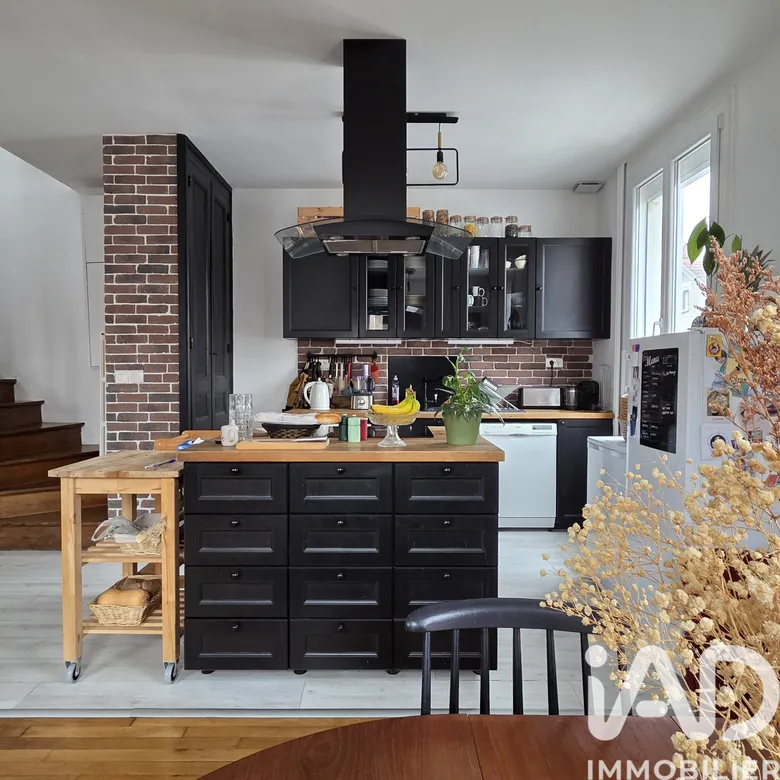 Maison 5 pièces 82 m² · à Saint-Pierre-des-Corps · 82 m² · 290 000 €