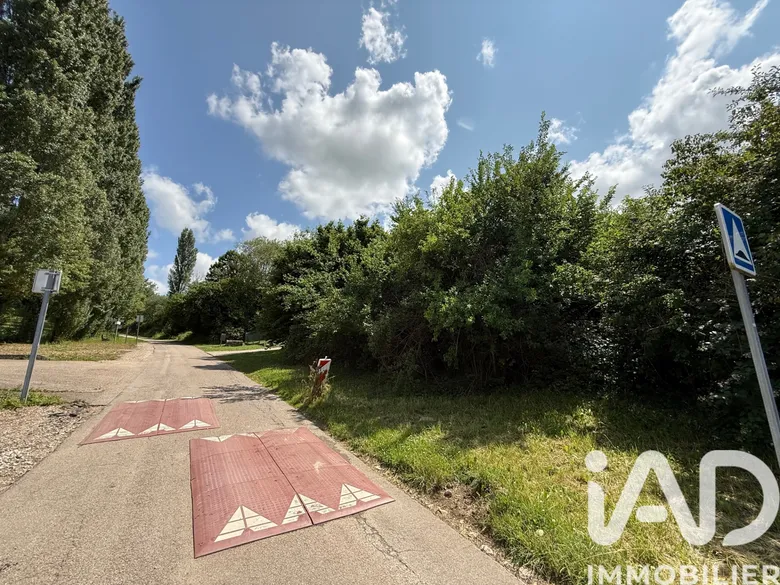 Terrain à Liocourt (57590) · 119 000 €