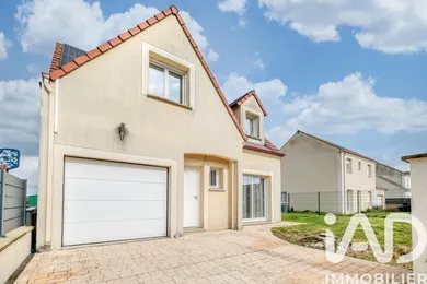 Maison traditionnelle à Neufmoutiers-en-Brie (77610)