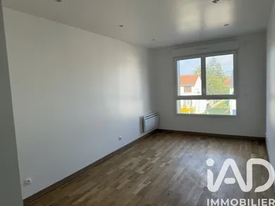 Apartment in Conflans-Sainte-Honorine (78700)
