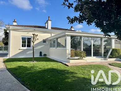 House in Talais (33590)