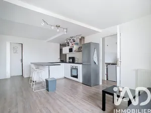 Apartment in Plaisir (78370)