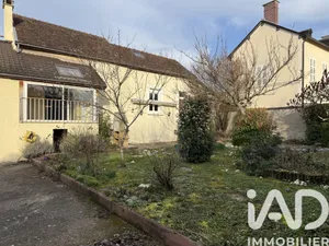 Maison de village à Les Riceys (10340)