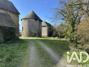 Manor in Le Mesnil-Aubert (50510)