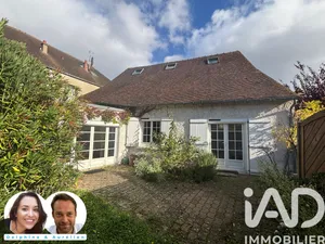 House in Maintenon (28130)