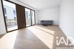 Apartment in Villejuif (94800)