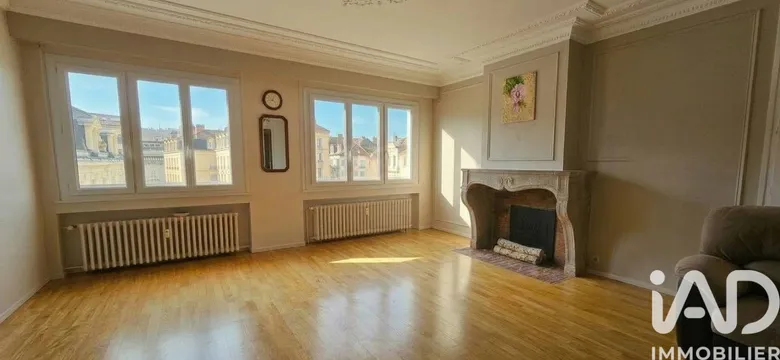 Appartement 3 pièces 89 m² · à Saint-Étienne · 88,5 m² · 120 000 €