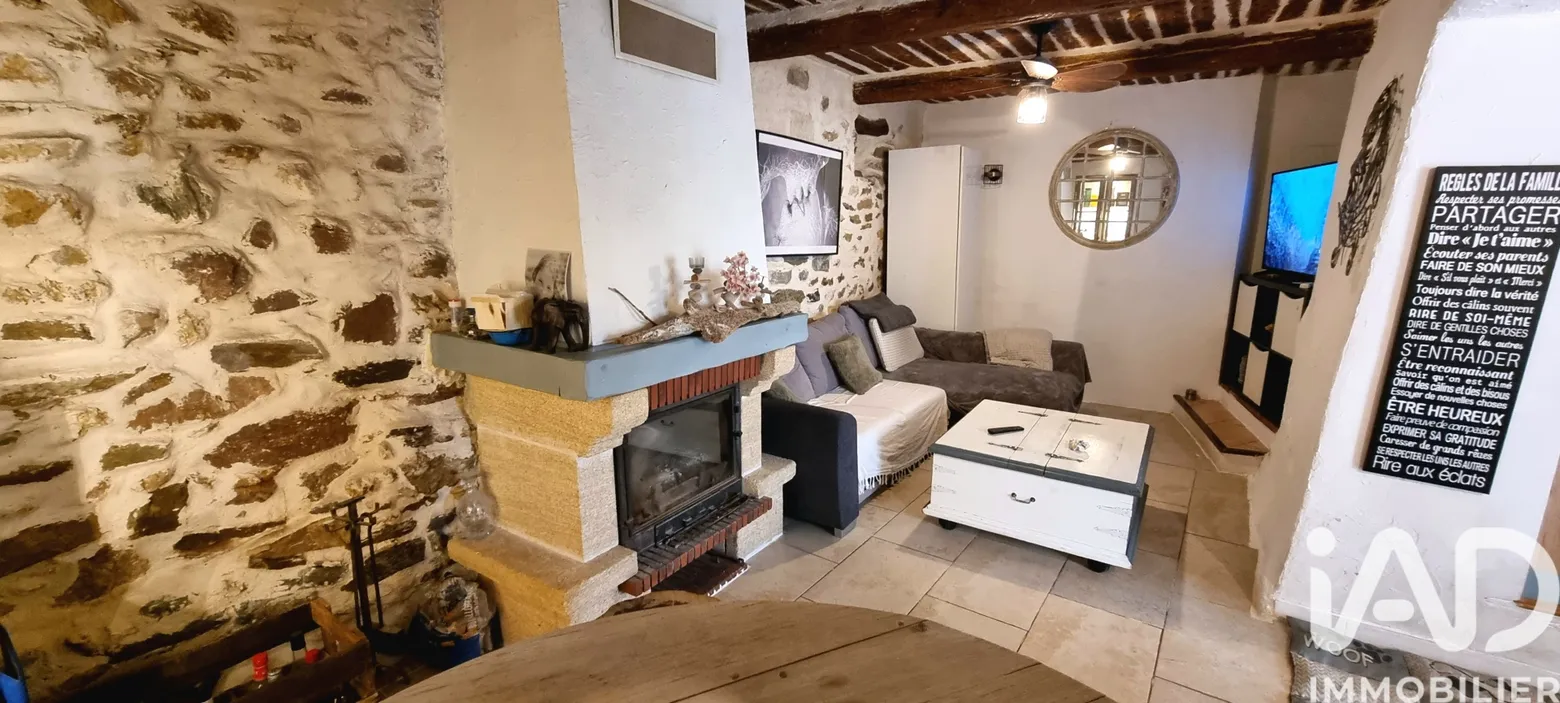 Vente maison à Six-Fours-les-Plages (83140) : maison de village 6 pièces 141 m² - 1963187 — 3
