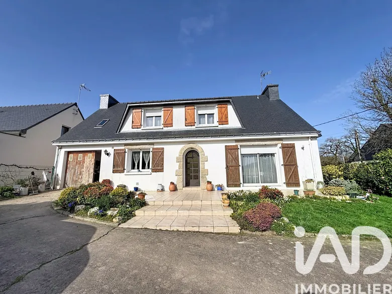 Maison 6 pièces 131 m² · à Bains-sur-Oust · 131 m² · 318 000 €