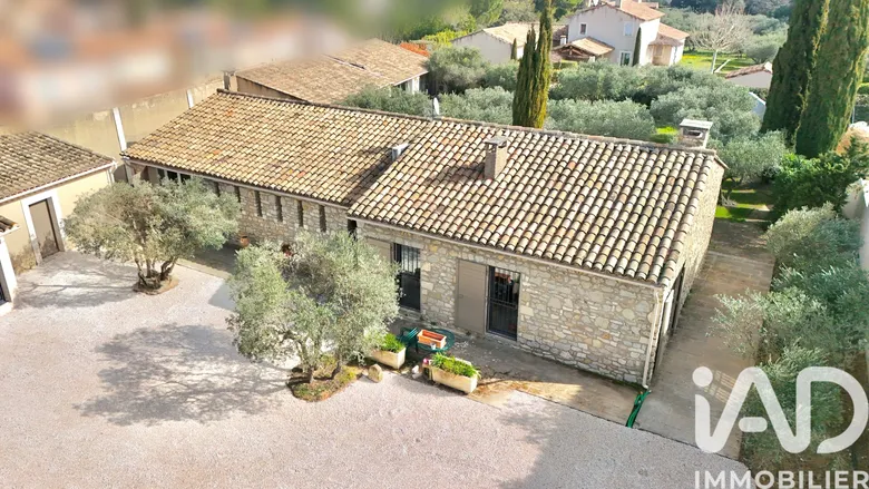 Maison 10 pièces 284 m² · à Eygalières · 284 m² · 1 450 000 €
