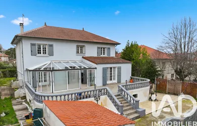 Maison à Bron (69500)