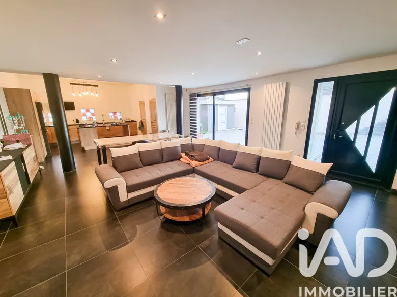 Maison 4 pièces 110 m² · à Vendin-le-Vieil · 109,8 m² · 194 000 €