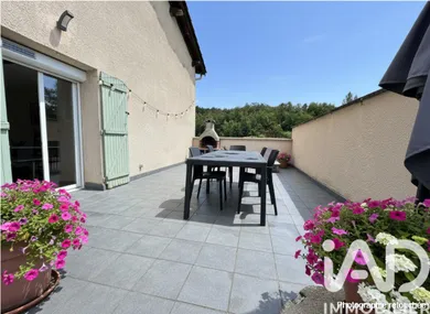 Maison de ville à Le Chambon-Feugerolles (42500)