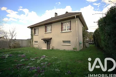 Maison traditionnelle à Villecresnes (94440)