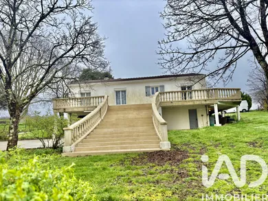 Maison de campagne à Mirambeau (17150)