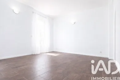 Apartment in Pantin (93500)