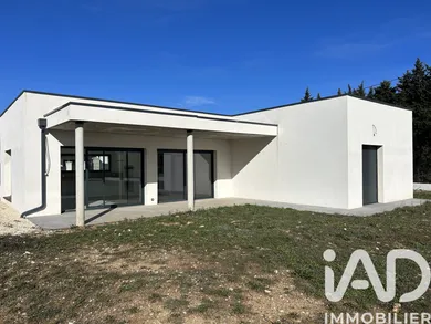 Maison d'architecte à Saint-Martin-de-Valgalgues (30520)