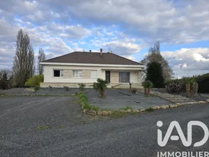 House in Sainte-Verge (79100)