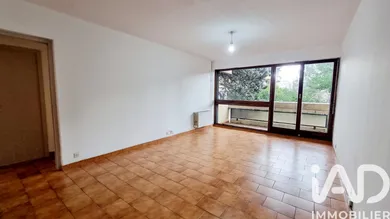 Apartment in Aix-en-Provence (13100)
