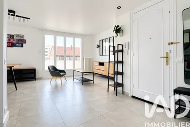 Apartment in Saint-Étienne (42000)