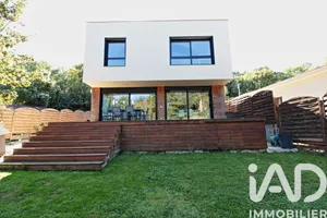 Architectural house in Sannois (95110)
